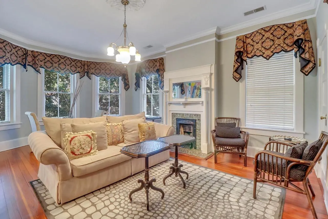 The Chippewa Suite On Savannah'S Famous Jones Street 0*, Savannah