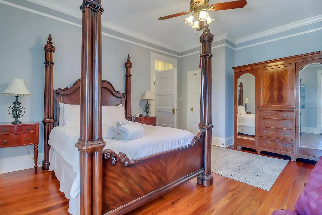 The Chippewa Suite On Savannah'S Famous Jones Street 0*, Savannah United States